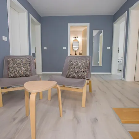 Holiday home The Maj House